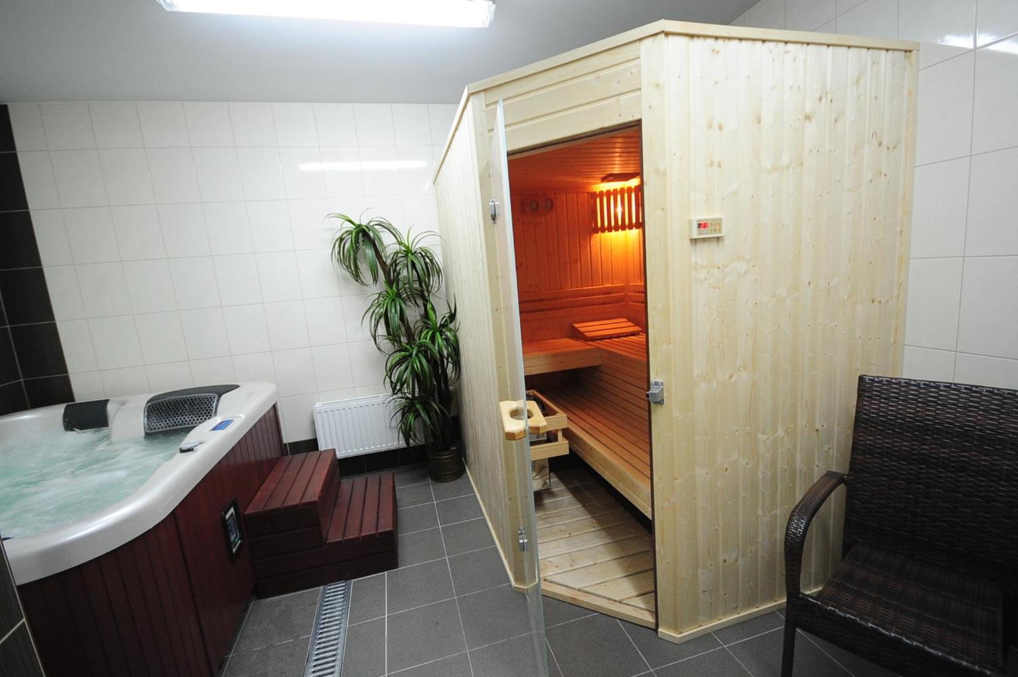 Hotel Maxim Kwidzyn Luaran gambar
