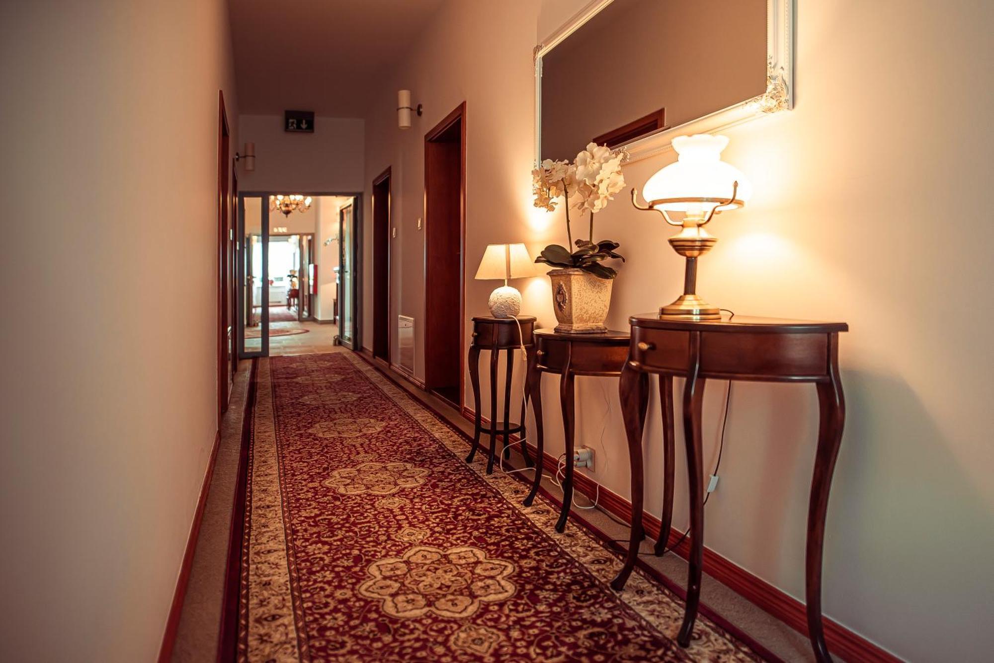 Hotel Maxim Kwidzyn Luaran gambar